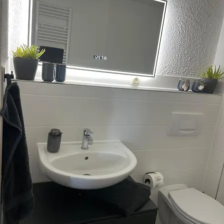 Juna Mit Tg Stellplatz Apartment